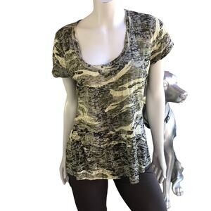 Torrid Burnout Camo Green Short Sleeve Shirt Women's Size 0X